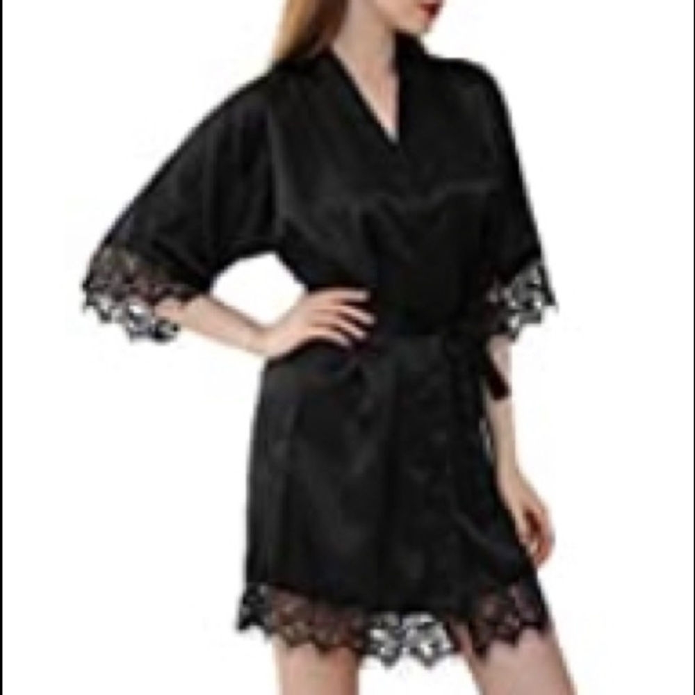 🆕Black satin robe